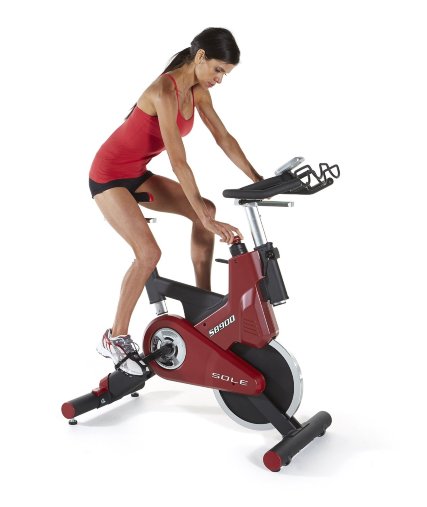 Велотренажер спинбайк Sole SB900 Black Велотренажер спинбайк Sole SB900 Black
