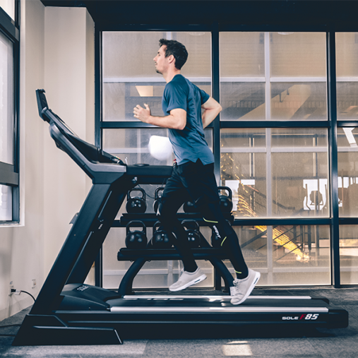 Беговая дорожка Sole Fitness F85 (2019) Беговая дорожка Sole Fitness F85 (2019)