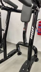 Стойка силовая Брусья / Поднятие коленей HOIST CF-3252 (рама: черная, обивка: черная)