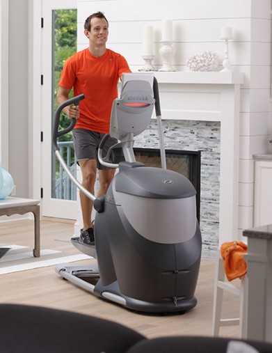 Эллиптический тренажер профессиональный Octane Fitness Q47xi с регулируемой длиной шага от 46 до 66 см Эллиптический тренажер профессиональный Octane Fitness Q47xi с регулируемой длиной шага от 46 до 66 см