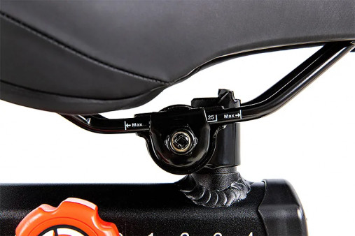 Спин-байк SPIRIT CIC850 магнитный (MSR) с ручной регулировкой (MCB) Спин-байк SPIRIT CIC850 магнитный (MSR) с ручной регулировкой (MCB)