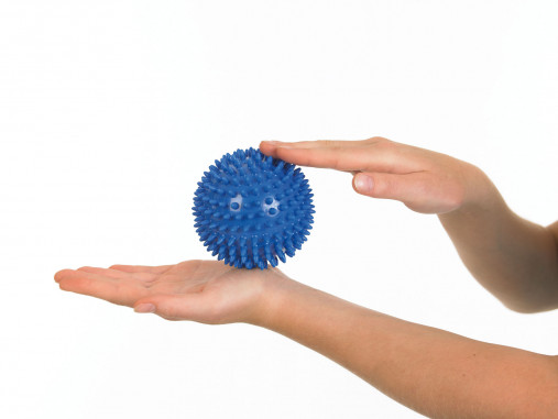 Массажный мяч TOGU Spiky Massage Ball 6 см, рыжий Массажный мяч TOGU Spiky Massage Ball 6 см, рыжий