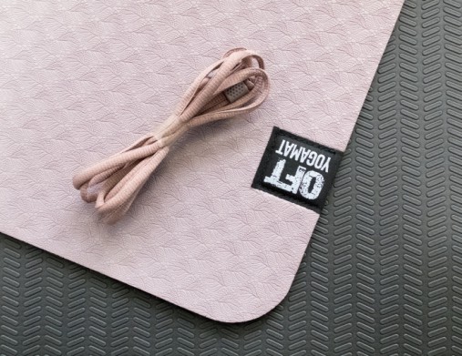 Мат для йоги 6 мм двухслойный темный абрикос-черный Original Fit.Tools Мат для йоги 6 мм двухслойный темный абрикос-черный Original Fit.Tools